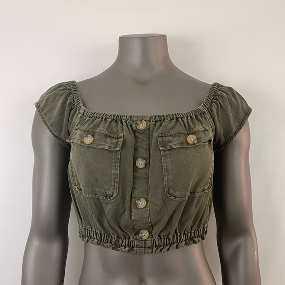 Aeropostale Tops - Aeropostale Green Ruched Crop Blouse